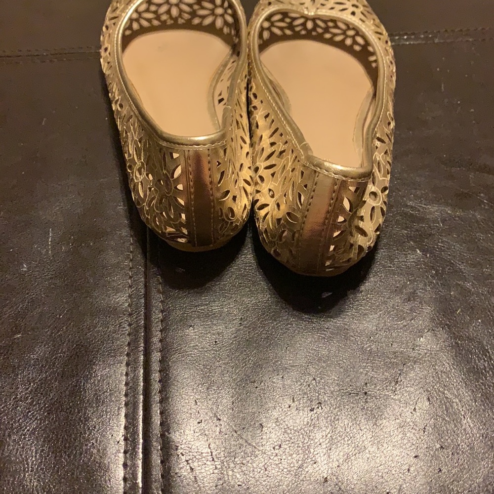 Flats - Picture 5 of 5